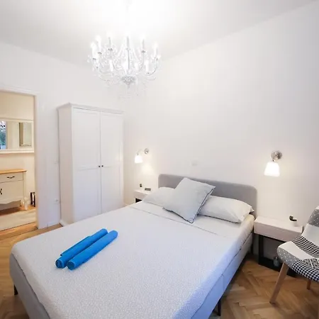 Modern Central With Free Parking Appartement *