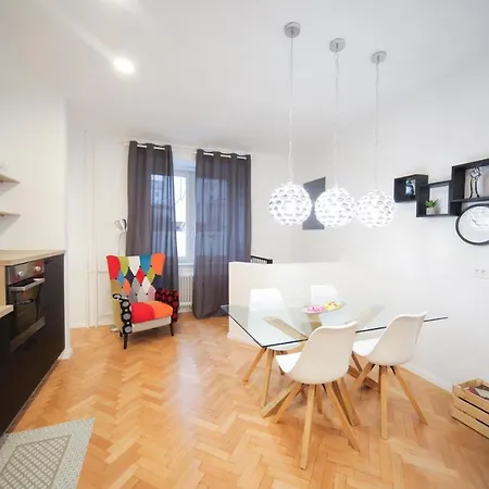 Modern Central With Free Parking Appartement