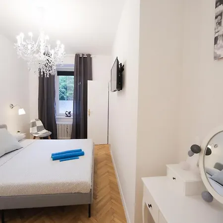 Appartement Modern Central With Free Parking *